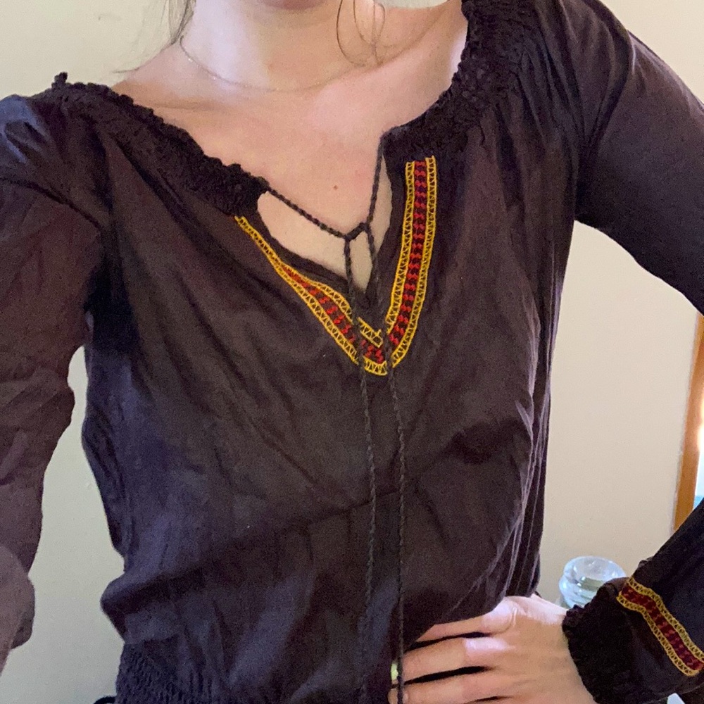 Women’s brown small top